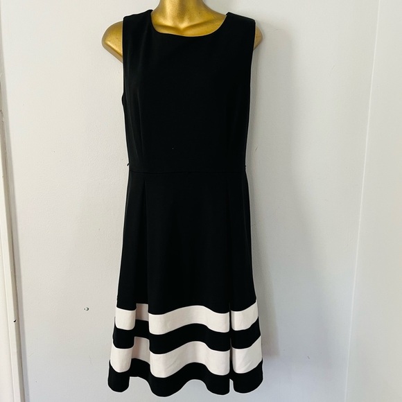 Calvin Klein euro summer Elegant Black and White flare Dress - Picture 3 of 7